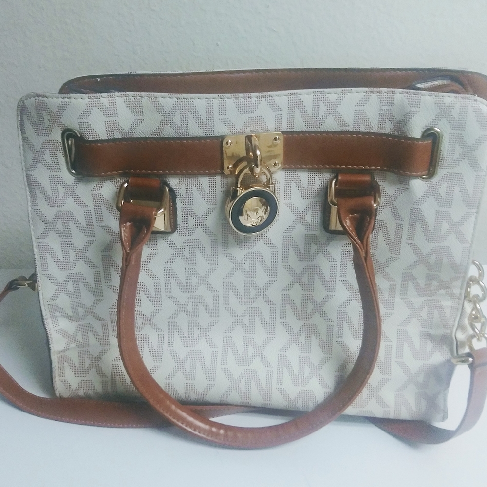 Handbag - Picture 2 of 5